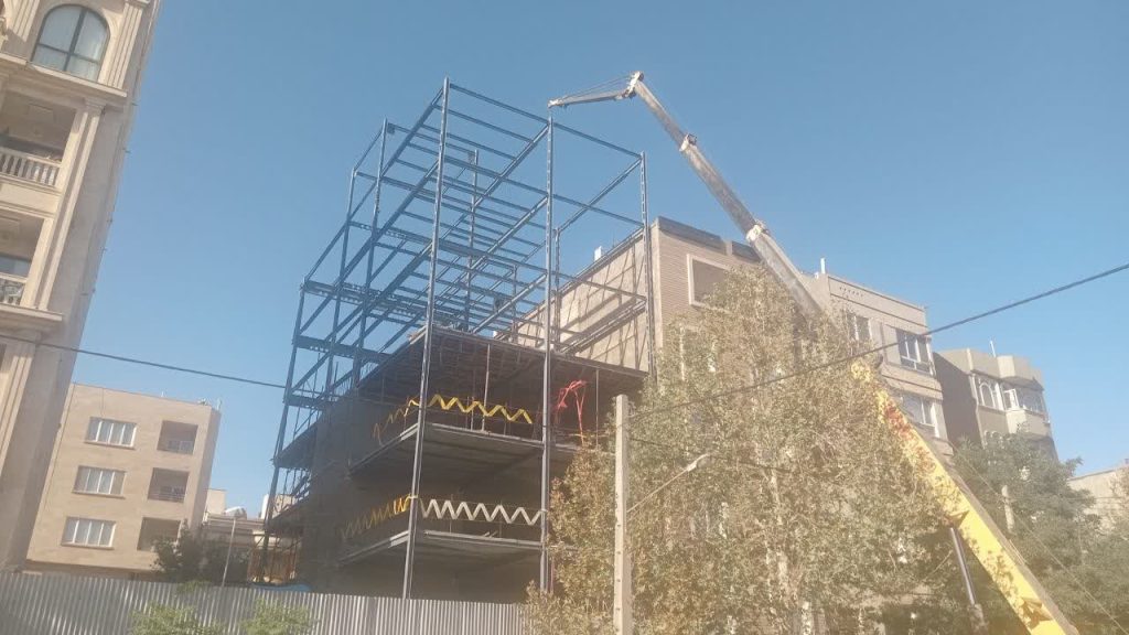 سوله‌های خاص سازنده انواع اسکلت های فلزی و بهترین سوله سازی در مشهد https://manasooleh.ir/wp-content/uploads/2024/03/MANA-SOOLE.png